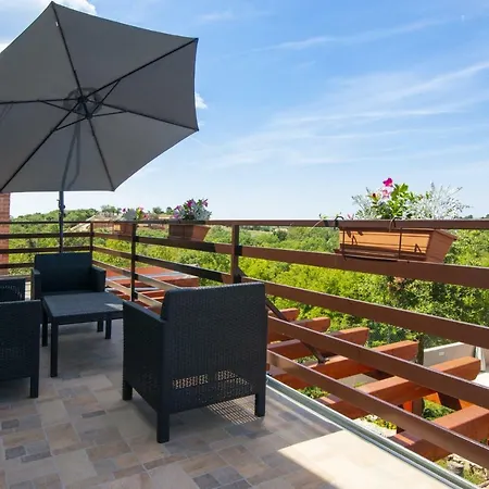 Holiday home Meerblick Julian Nahe Rovinj